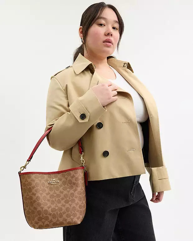 Coach Bolso Satchel con Detalles Dorados