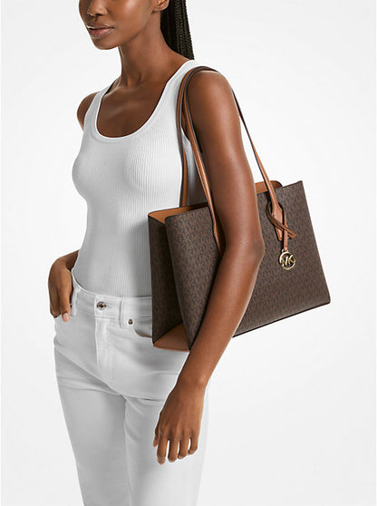 MK Bolso Mediano con Logo y Diseño